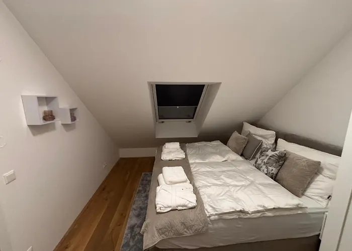 1 Bdr - Spark, Near Vienna's Old Apartment *